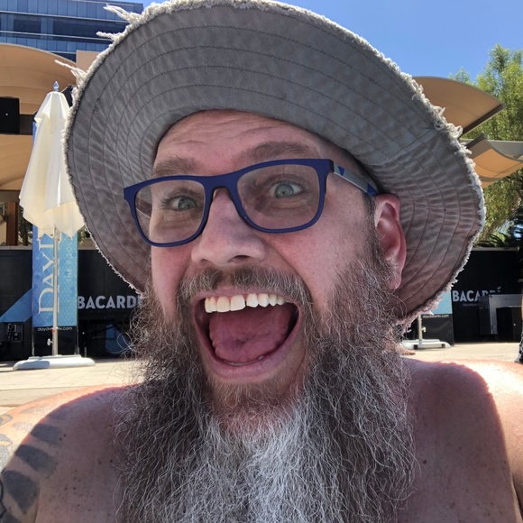 Meet your Posher, Jason - Picture 1 of 2